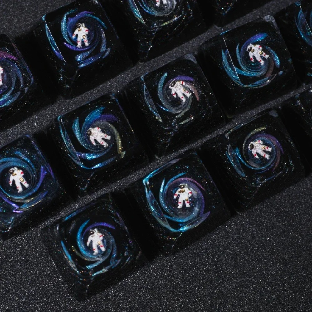 Artisan Keycap 우주 비행사 수지 키 캡 기 - Gaming Accessories To Gift 리뷰 및 가격