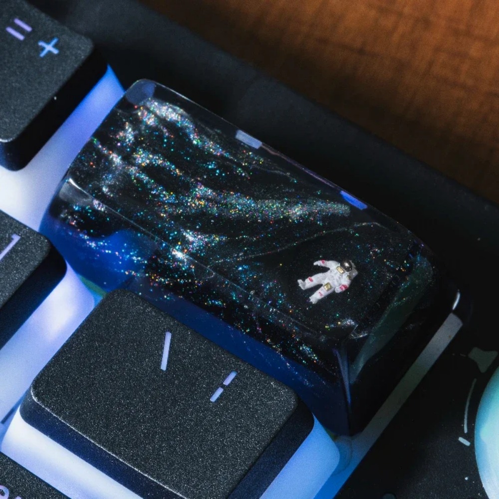 Artisan Keycap 우주 비행사 수지 키 캡 기 - Gaming Accessories To Gift 리뷰 및 가격